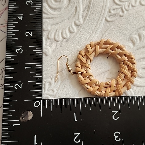 ⚫️RATTAN Disc Cutout Earrings Natural Festival Tassel - Picture 3 of 3